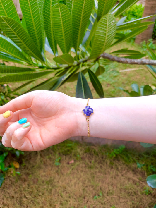 Lapis lazuli clover bracelet
